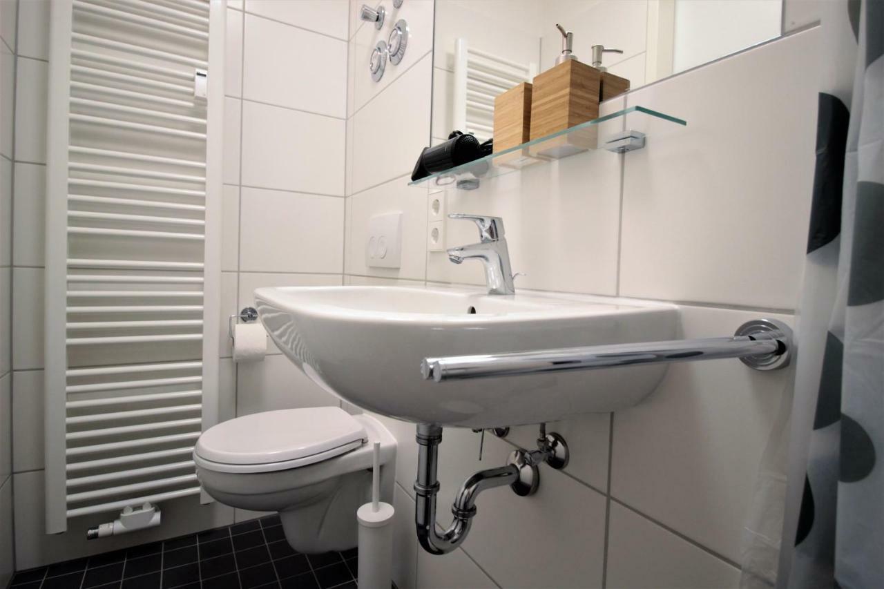 Studio Apartment - Balcony, Netflix, University Hospital Proximity Würzburg Esterno foto
