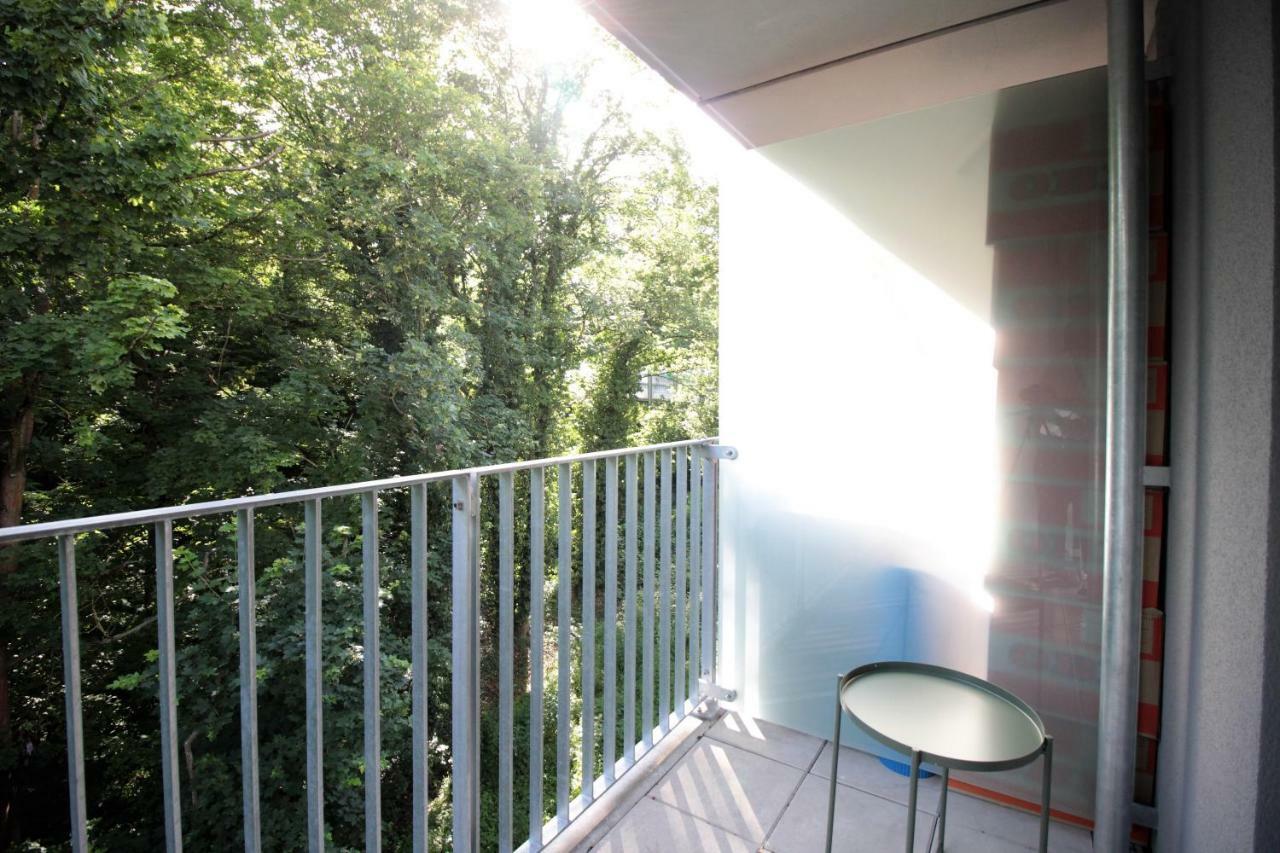 Studio Apartment - Balcony, Netflix, University Hospital Proximity Würzburg Esterno foto